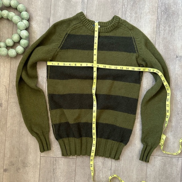 Vintage H&M Lambs Wool Green Rugby Striped Sweater Size Small - Picture 12 of 16